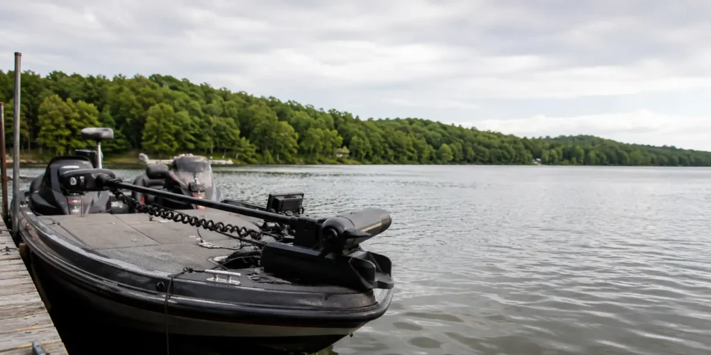 trolling-motor-batteries-36v-38-4v-trolling-system-application-scene